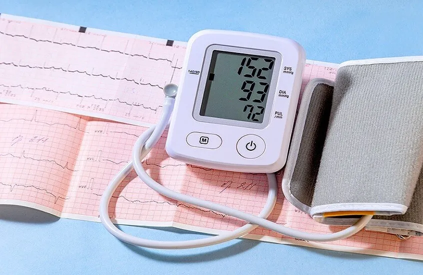 ارتفاع ضغط الدم.. مضاعفات صحية وأعراض تستدعي الانتباه